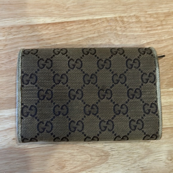 GUCCI WALLET - Picture 2 of 16